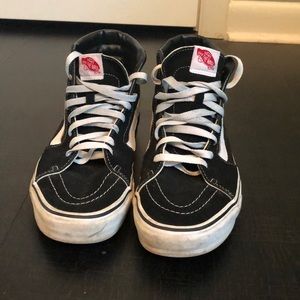 High top gently worn men’s black vans size 10